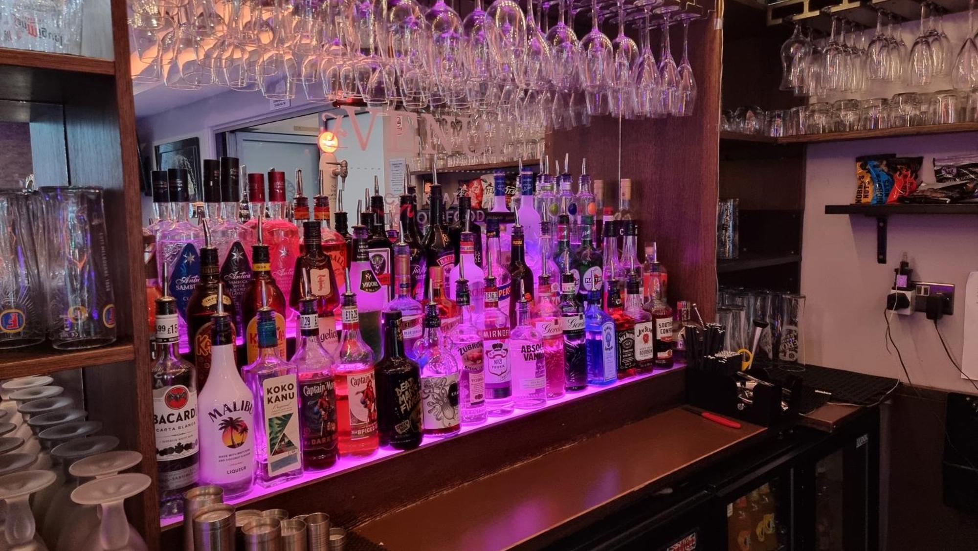 The Avenue Hotel Ltd Клитеро Екстериор снимка