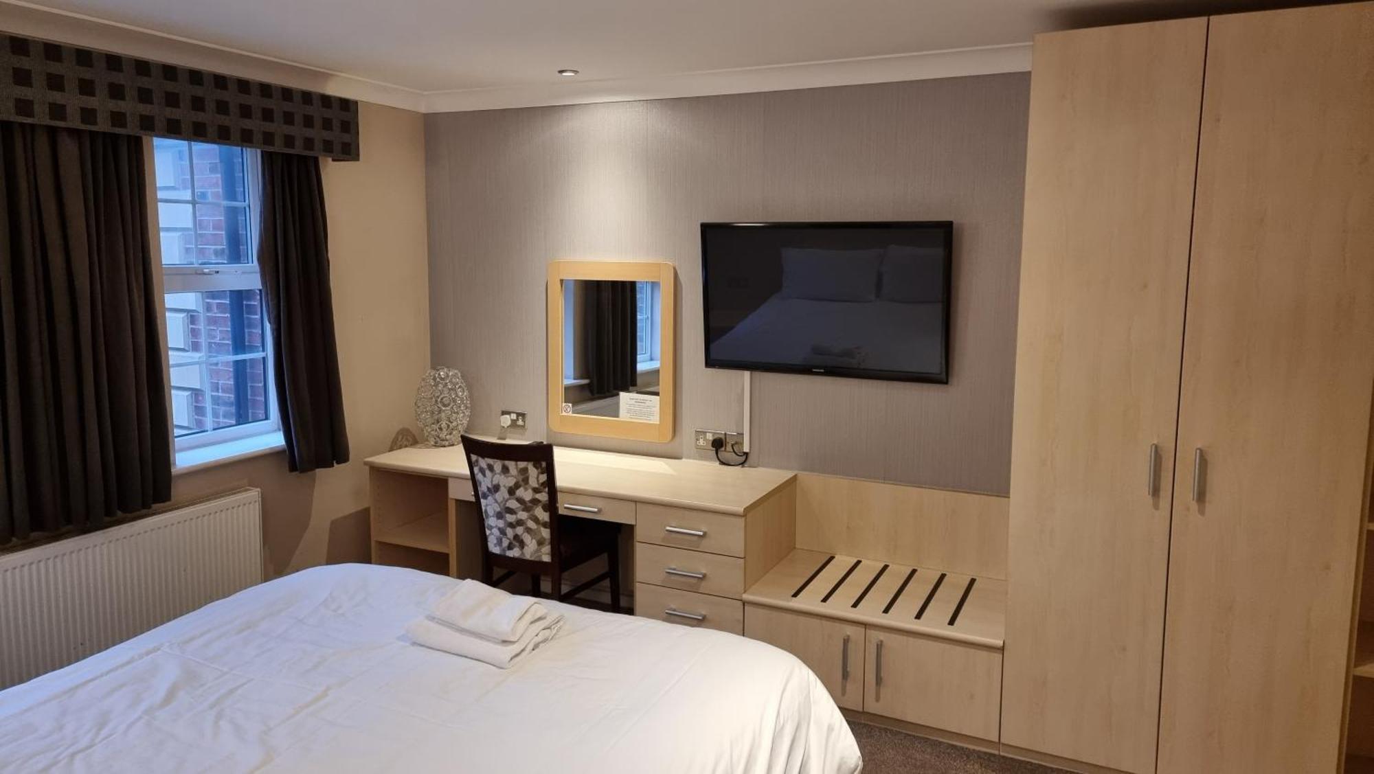The Avenue Hotel Ltd Клитеро Екстериор снимка