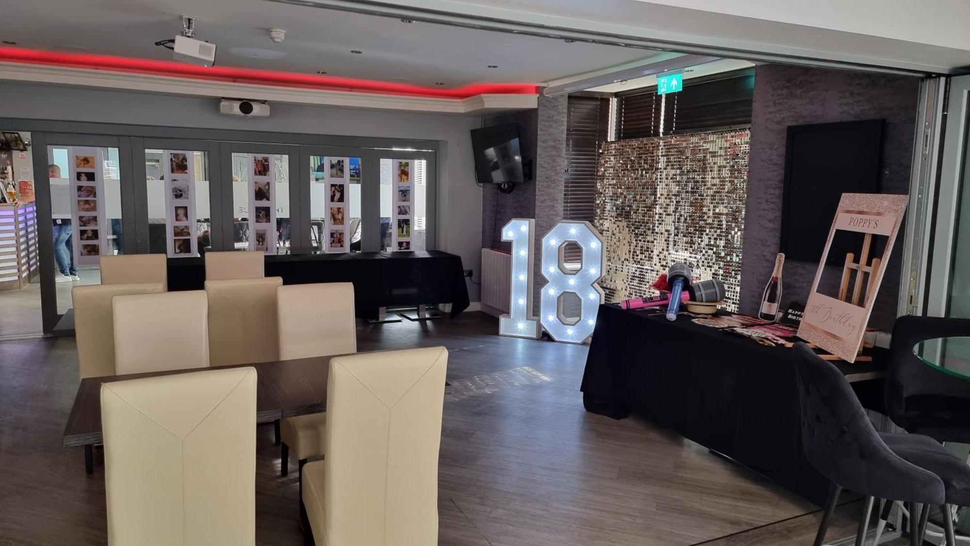 The Avenue Hotel Ltd Клитеро Екстериор снимка