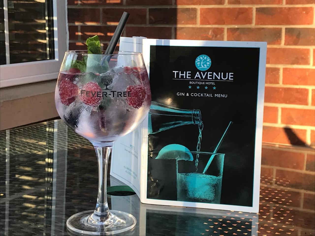 The Avenue Hotel Ltd Клитеро Екстериор снимка